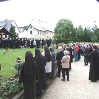 Eröffnungsfeier des Bischöflichen Erhebungsverfahrens für den Seligsprechungsprozess P. Richard Henkes am 25. Mai 2003