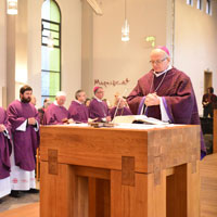 Pontifikalamt mit Bischof František Lobkowicz von Ostrava-Opava in der Pallottikirche in Vallendar