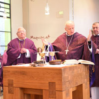 Pontifikalamt mit Bischof František Lobkowicz von Ostrava-Opava in der Pallottikirche in Vallendar